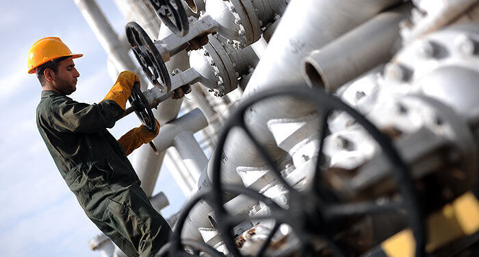 تقاضای جهانی نفت در میان اختلالات کشتیرانی دریای سرخ افزایش