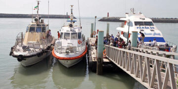 ثبت یک میلیون و ۶۰۰ هزار مسافر دریایی در بنادر