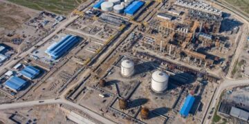 جهش پیشرفت طرح پلی‌اتیلن سنگین گچساران در ۹ ماه پایانی