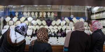 خریداران طلا بخوانید نکات مهمی که برای خرید طلا