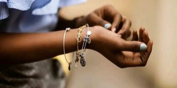 راه حل های موثر برای جلوگیری و رفع سیاهی نقره