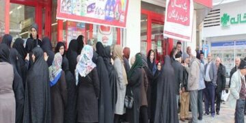 صف های طولانی خرید گوشت قرمز نتیجه زنجیره معیوب در