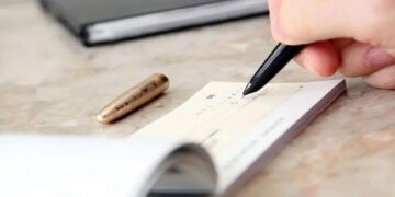 مسدود شدن حساب بانکی این افراد ماجرا از چه قرار