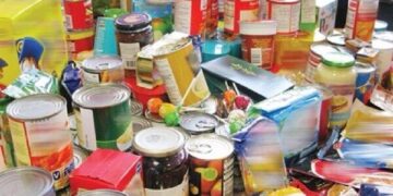 کشف ۱۵ تُن مواد غذایی فاسد در گلستان