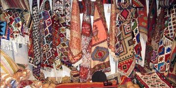 1712608421 فعالیت ۲۰ هزار صنعتگر صنایع دستی در ایلام هنر صنعتی