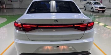 1712626937 قیمت این دو محصول ایران خودرو به مدت چهار هفته