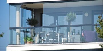 1712664587 کابردهای انواع شیشه در ساختمان