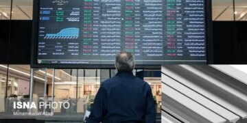 1713401938 ناجی بازار سهام خودنمایی کرد سرب یک فراموش شده