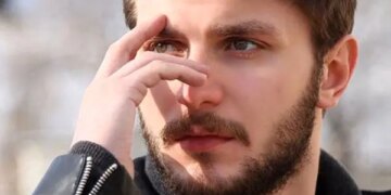 1713614490 مصاحبه جنجالی دارا حیایی درباره پدرش امین حیایی له