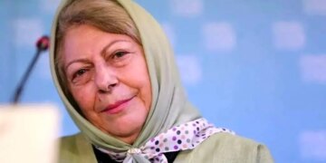 1713758940 جدیدترین عکس از چهره ثریا قاسمی