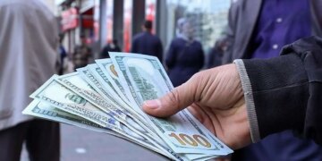 6 دلیل اصلی گران شدن دلار جزئیات