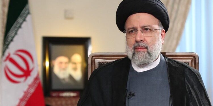تاکید رئیسی بر ضرورت تقویت روابط ایران و عراق در