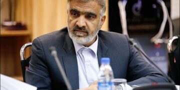 سیاست همسایگی دولت خریداران نفت ایران را بیشتر کرد