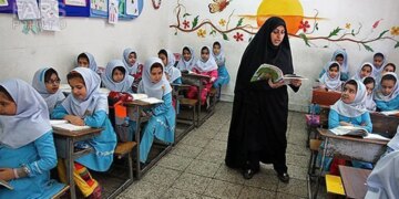 طرح جدید دولت برای فرهنگیان حقوق معلمان از این