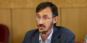 عزم جدی دولت سیزدهم در کاهش ظرفیت خالی پتروشیمی‌ها ۶