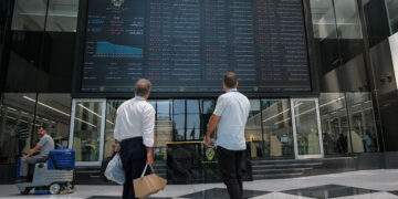 عقب ماندگی ۴۰ درصدی بورس نسبت به سایر بازارها