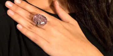 معرفی 5 تا از گران ترین الماس های دنیا