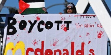 مک‌دونالدز در واکنش به تحریم‌ها حق امتیاز تمام شعبه‌های خود