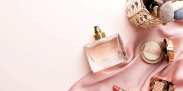 هنگام خرید عطر و محصولات آرایشی و بهداشتی به چه