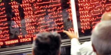 چرا بورس تا امروز سقوط کرده است؟