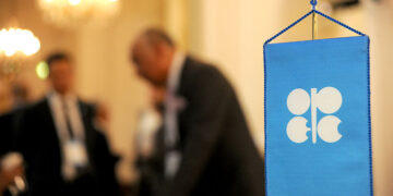 کاهش ۵۰ هزار بشکه ای تولید روزانه نفت اوپک