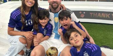 1714559635 غش کردن هواداران از مهربانی مسی و همسرش