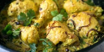 1714810239 برای صبحانه بهتر است مرغ ماست را امتحان کنید که