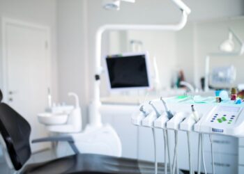 مورد تجهیزات و مواد دندانپزشکی چقدر می دانید؟