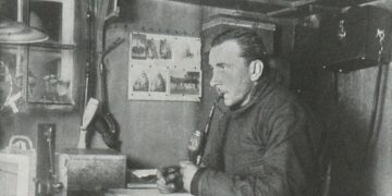 مردی که پازل کره زمین را چید اما هیچکس حرفش