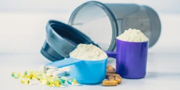 ساخت مکمل خانگی برای عضله سازی و چربی سوزی