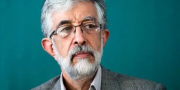 1721091884 تصویری از داماد آمریکایی حداد عادل در بیت رهبری