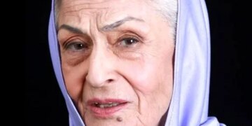 1727190766 چهره باورنکردنی ژاله علو در 97 سالگیعکس