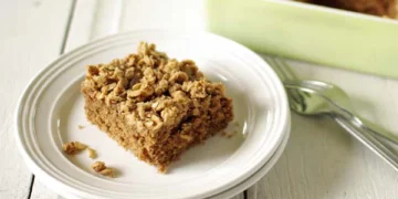 طرز تهیه کیک رژیمی با جو دوسر و کره بادام زمینی