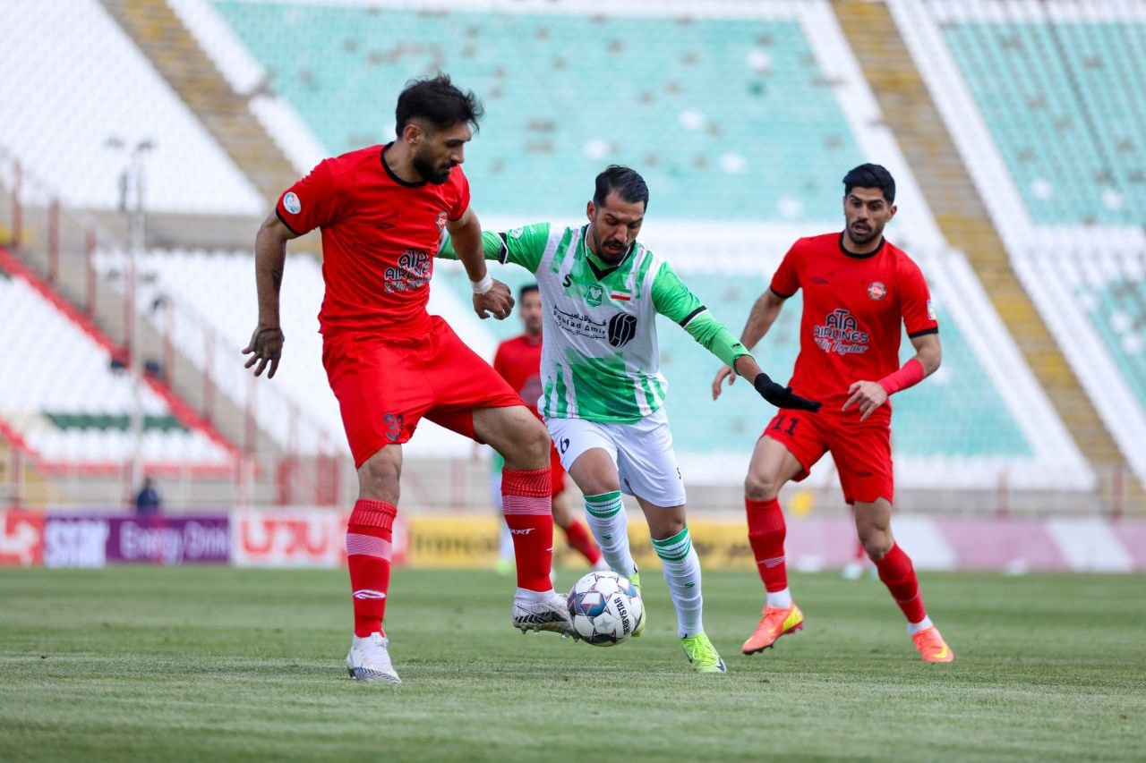 2-0 پیروزی در تراکتور خیبر ؛ سه امتیاز شیرین برای رهبری