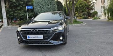 بازار خودرو کار خود را در سال 1404 با افزایش