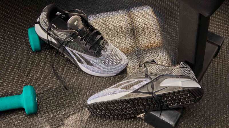 راهنمای خرید کفش برای سالن بدنسازی