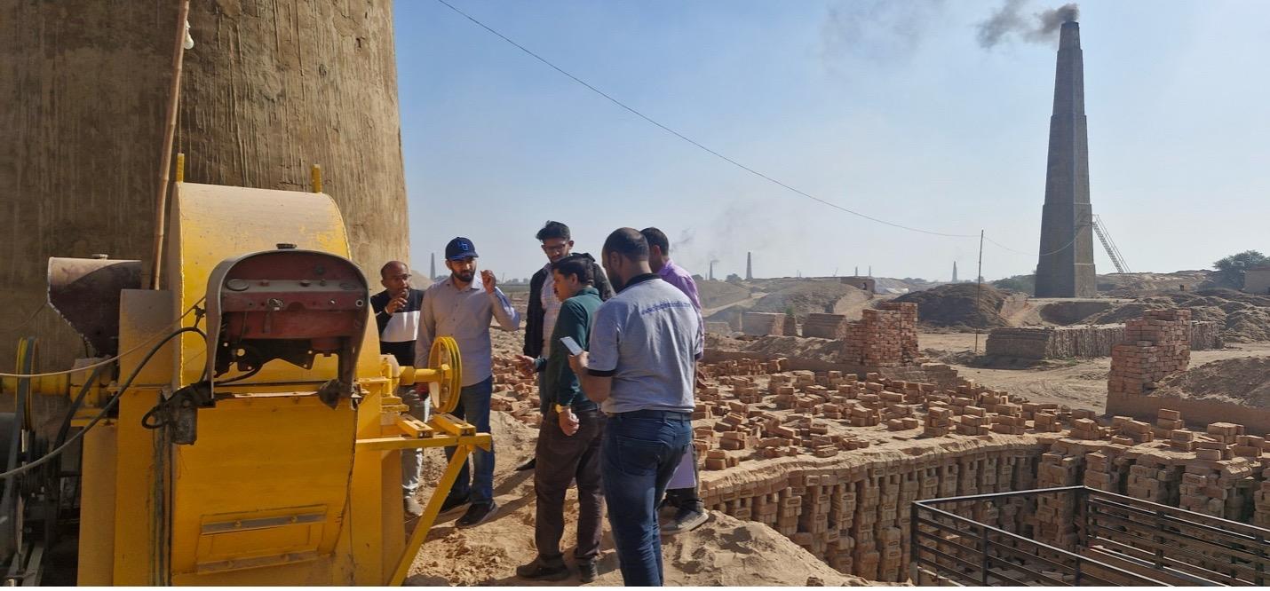 رشد ۹۰ درصدی صنعت آجر قرمز در عربستان، فرصت طلایی برای بازار ایران 3 صنعت آجر