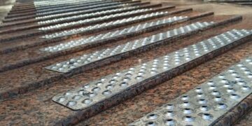 حل مشکل لیز خوردن خودرو در رمپ پارکینگ با ترمز رمپ