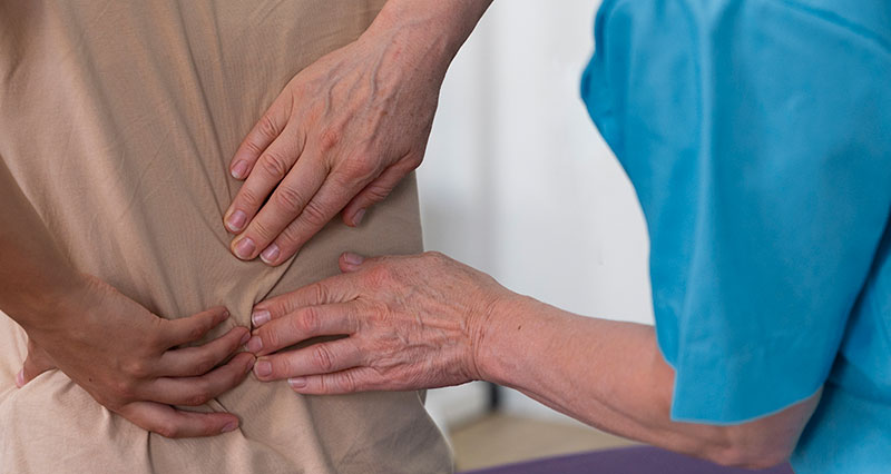 درمان کمر درد با ماساژ