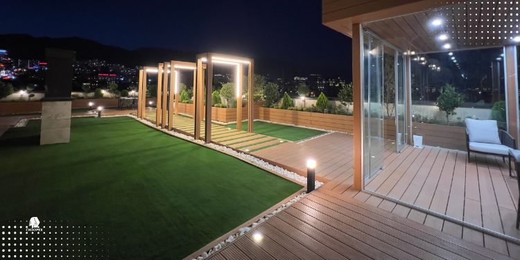 کف سازی روف گاردن با چوب پلاست