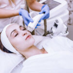 1771790757 802 راهنمای خرید تجهیزات اتاق عمل کلینیک زیبایی