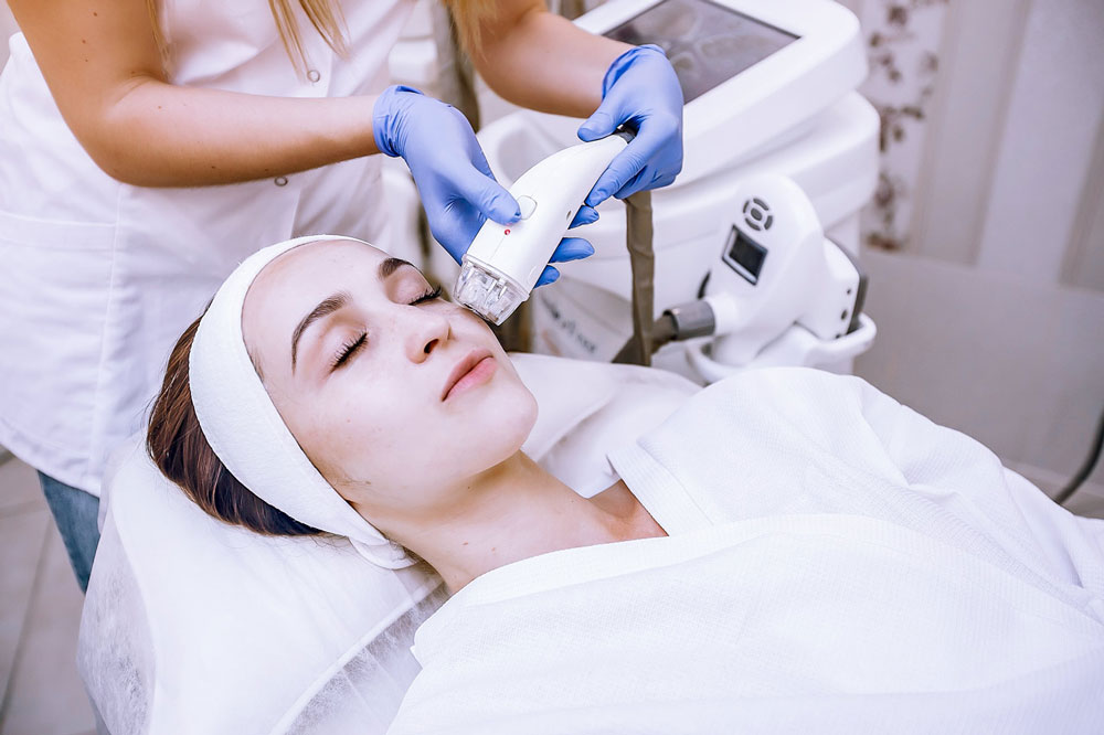 کاربردهای مختلف تجهیزات اتاق عمل مختلف