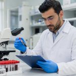 1788288562 97 خستگی، ریزش مو و تغییر وزن؛ چه زمانی باید آزمایش