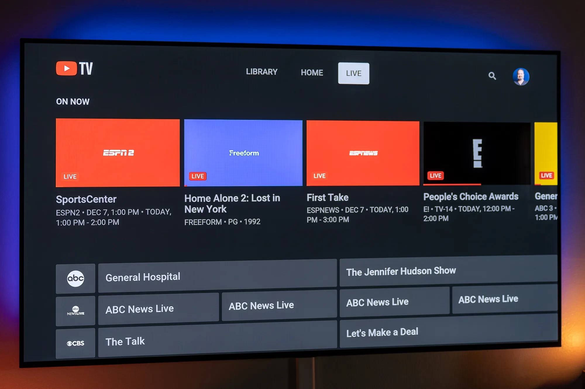 ادغام کامل سرویس ESPN نامحدود در YouTube TV. پخش زنده تمامی مسابقات ورزشی بدون نیاز به اپلیکیشن مجزا
