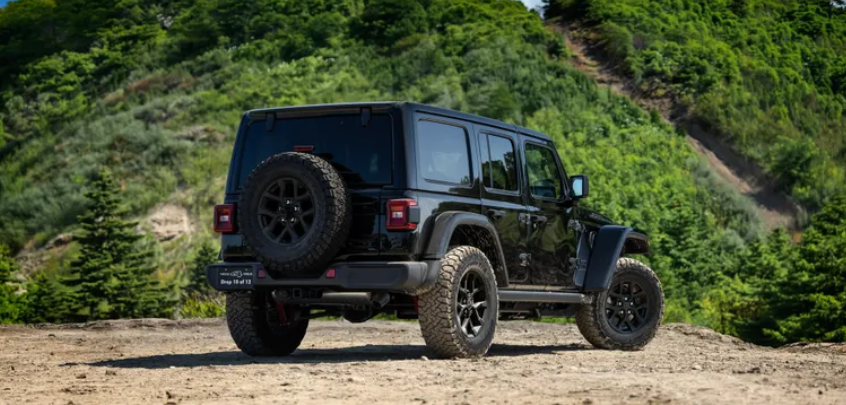 رونمایی از Jeep Wrangler Smoky Mountain 2027; ادای احترام به کوه های آپالاچی با دنده ناهموار آفرود 9 رونمایی از Jeep Wrangler Smoky Mountain 2027; ادای احترام به کوه های آپالاچی با تجهیزات آفرود ناهموار