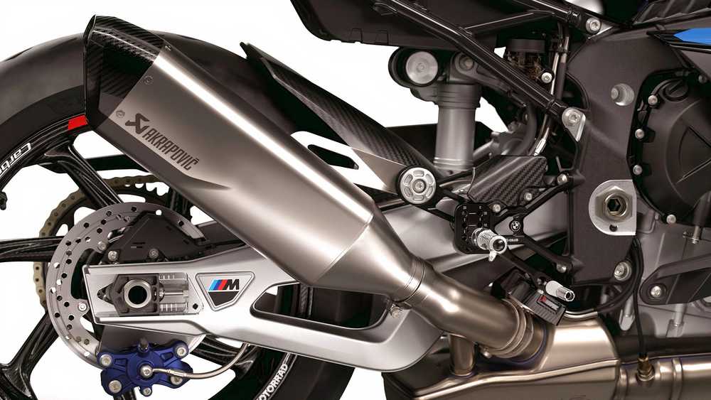 موتورسیکلت BMW M 1000 RR هیجان را با دقت و سرعت دیجینوی متعادل می کند