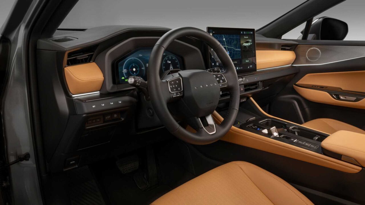 1789784953 192 لکسوس NX 2027 یک خودروی هیبریدی خواهد بود این تغییر