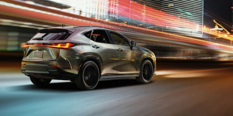 خودروی Lexus NX 2027 از نوع هیبریدی خواهد بود؛ این تغییر چه معنایی برای خریداران دارد؟