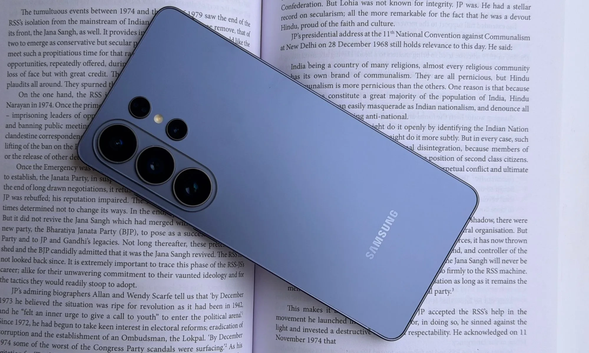 Samsung Galaxy S27 Pro با 1 ترابایت حافظه عرضه می شود. اما محدودیت رم 10 ناامید کننده خواهد بود Samsung Galaxy S27 Pro با 1 ترابایت حافظه عرضه می شود. اما محدودیت رم ناامید کننده خواهد بود