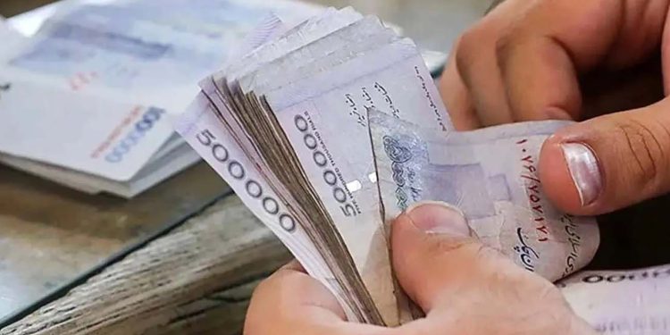 آغاز تغییر در پرداخت حقوق کارمندان + جزئیات 1 آغاز تغییر در پرداخت حقوق کارمندان جزئیات